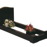 Headstone and kerb set